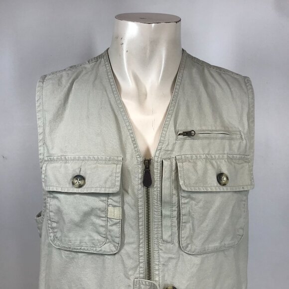 L.L. BEAN - MEN'S MEDIUM -BEIGE SAFARI TRAVEL FISHING PHOTOGRAPHY VEST - Picture 2 of 8